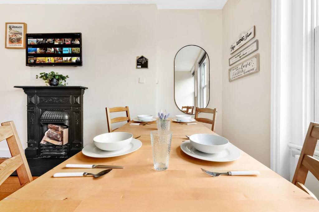 Spacious Sleep 11 With Terrace In Earls Court Ec99 Londra Exterior foto