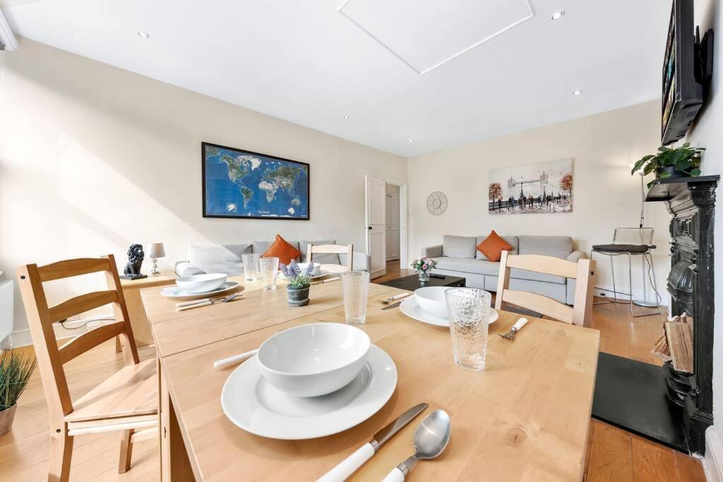 Spacious Sleep 11 With Terrace In Earls Court Ec99 Londra Exterior foto